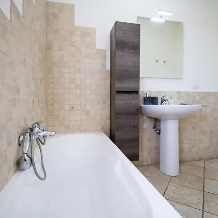 Balcone Vista Mare Wi-fi A/c 2 Bagni Parcheggi Porto SantʼElpidio