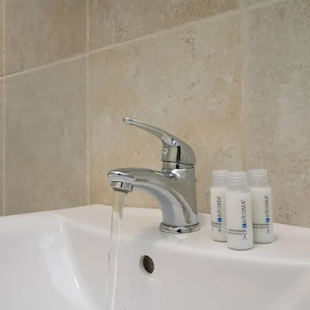 Balcone Vista Mare Wi-fi A/c 2 Bagni Parcheggi *