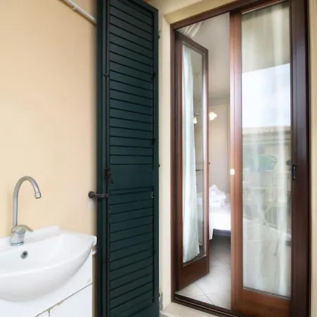 Balcone Vista Mare Wi-fi A/c 2 Bagni Parcheggi דירה Porto SantʼElpidio